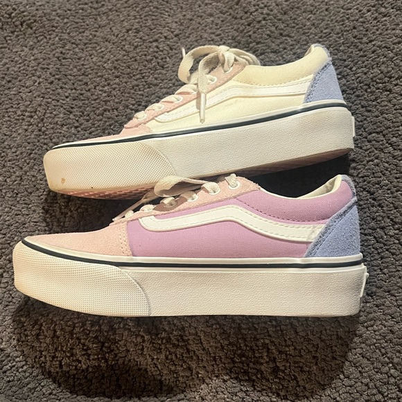 Little Girls multicolor Vans size 1.  Like new! - Picture 2 of 5
